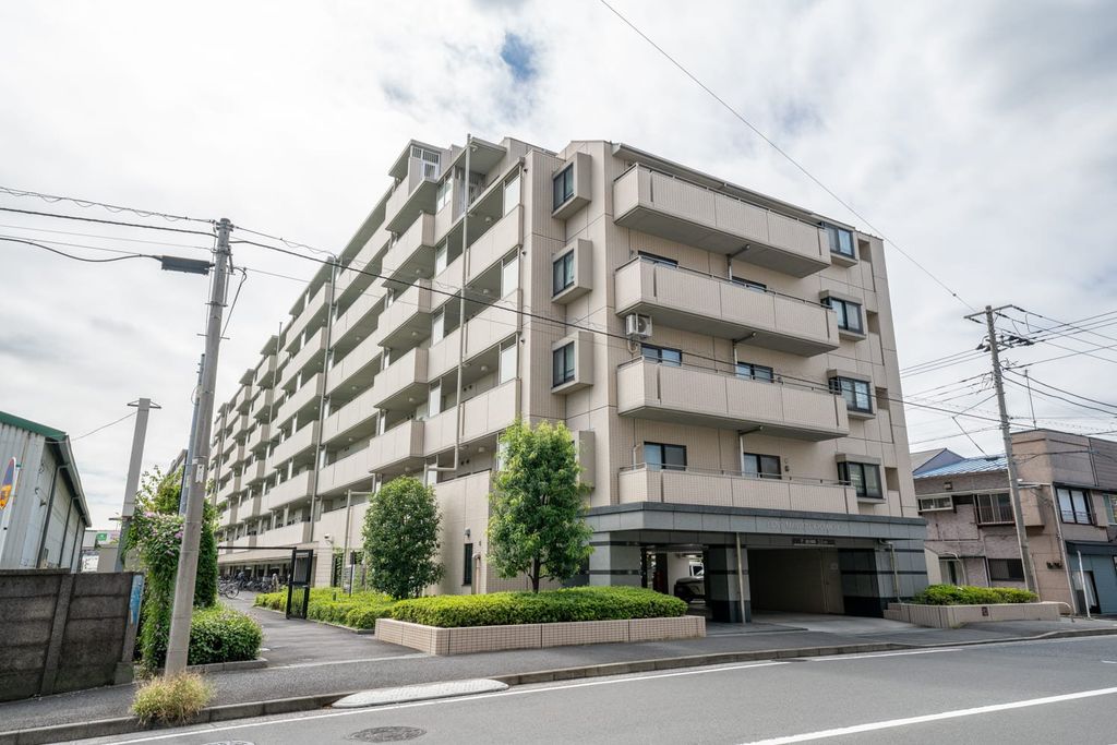 ライオンズマンション京町の建物外観