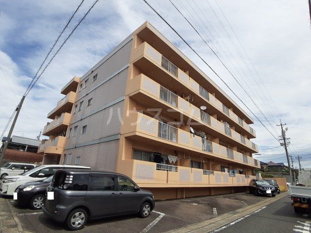 名古屋市守山区大屋敷のマンションの建物外観