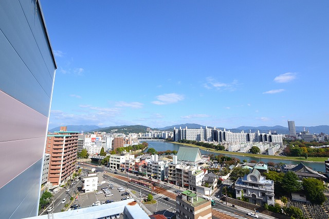 【広島市中区広瀬北町のマンションの眺望】