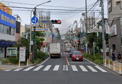 【横浜市金沢区堀口のマンションのショッピングセンター】