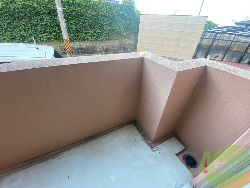 バルコニー　バルコニーは広く作業がしやすそうでした。