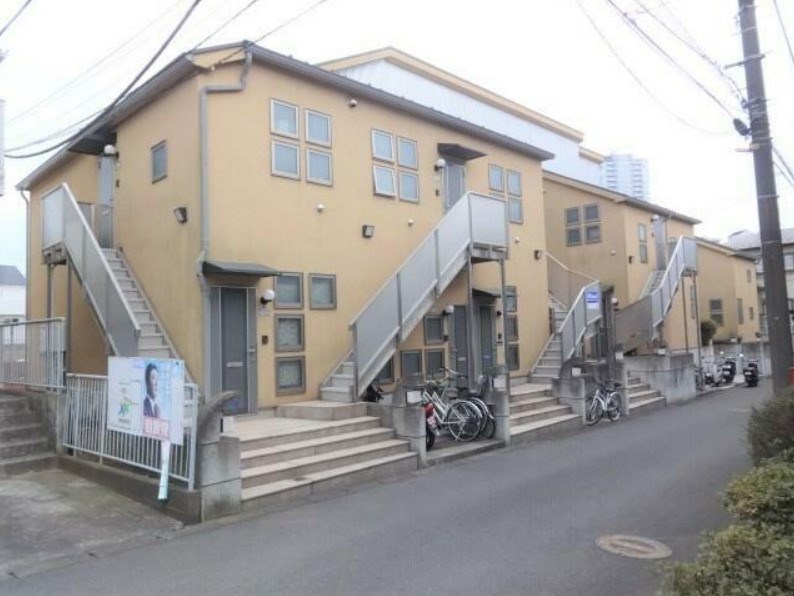 【エステート長津田Vの建物外観】