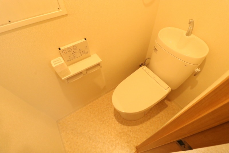 トイレ　新品入替済み♪