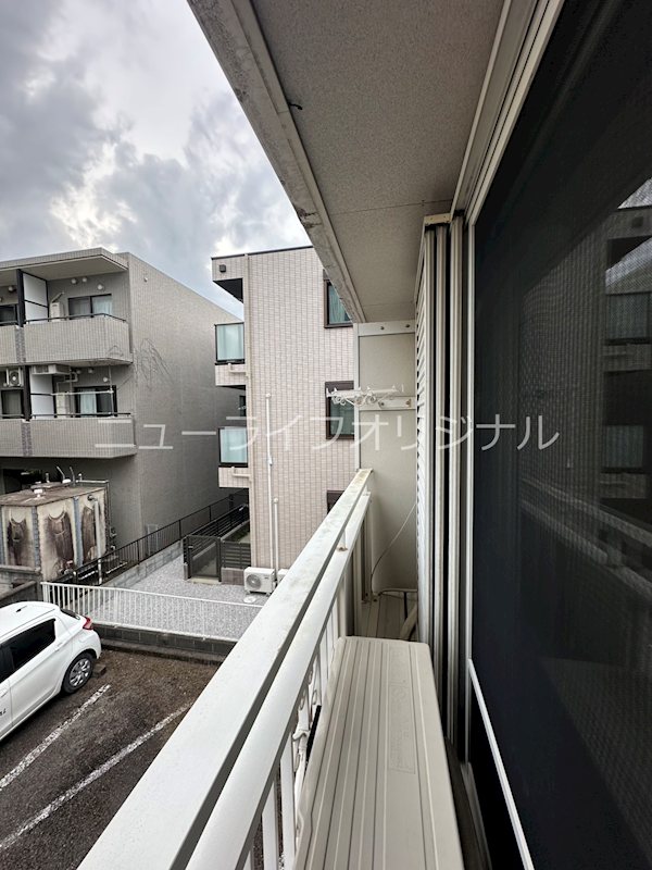 バルコニー　開放感のある風通しの良いバルコニー。