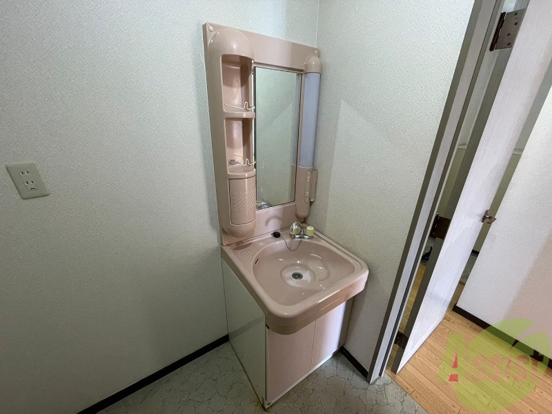 洗面設備　シャンプードレッサーで身支度もラクラクです！