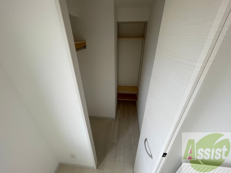 収納　ウォークインクローゼットは奥行きもあり荷物が多い方でも安心！