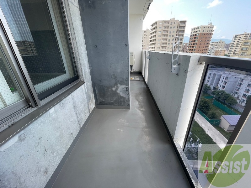 バルコニー　バルコニーです。洗濯物を干したり一息ついたりできますね！