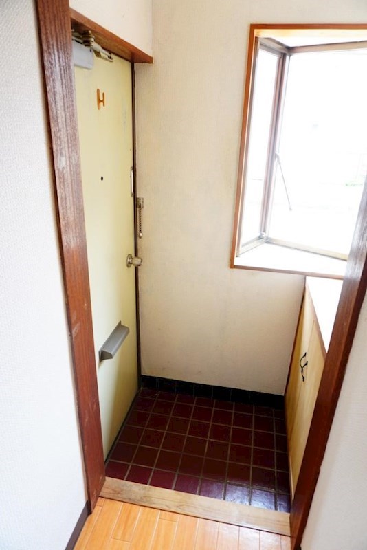 玄関　玄関収納あり