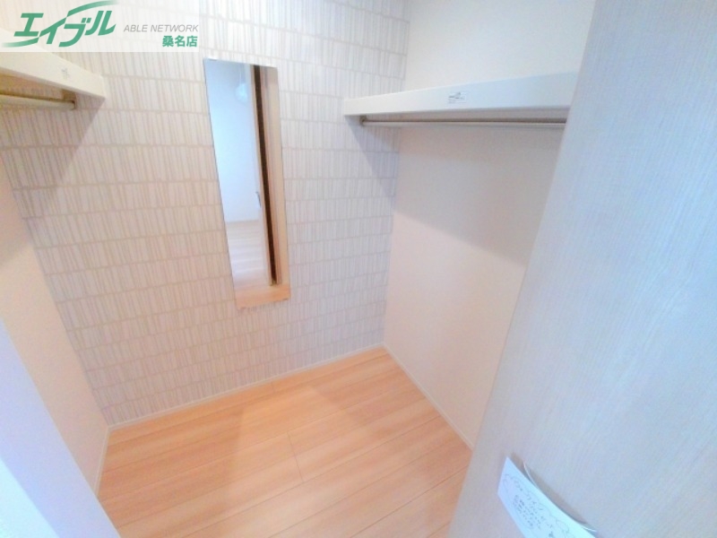 収納　同建物の別部屋写真です