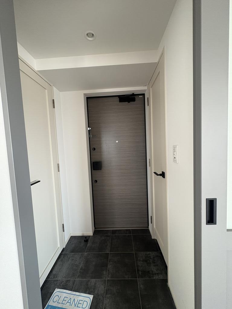 玄関　同タイプ７階の写真です