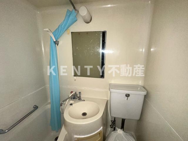 洗面設備　脱衣スペースもあります