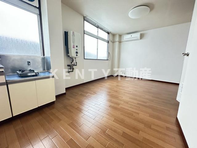 居室・リビング　居間です