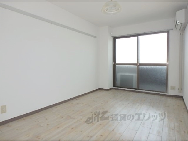 居室・リビング　洋室