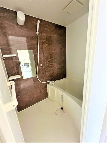 バス・シャワールーム　お風呂で日々の疲れを落としましょう