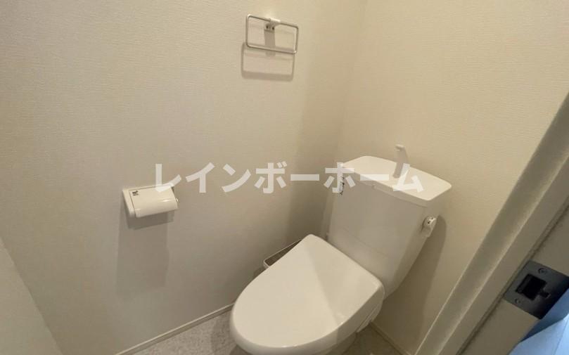 トイレ　※同施工会社参考写真となります。