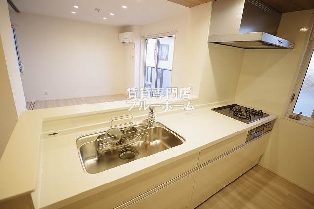 キッチン　収納豊富なカウンターキッチン！