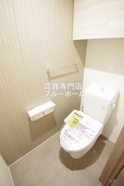 トイレ　温水洗浄便座付のトイレ！