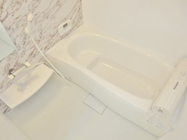 バス・シャワールーム　追い焚き機能付き