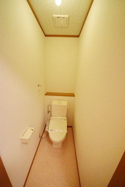 トイレ　★温水洗浄便座付き★