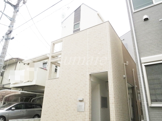 建物外観　閑静な住宅街に立地しています☆