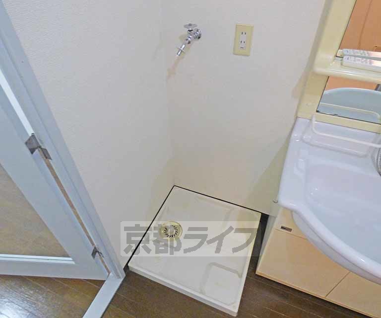 その他設備　室内洗濯機置きです。