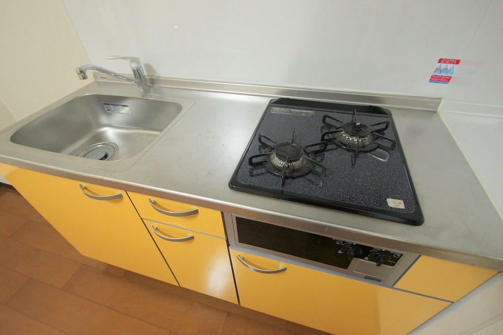 キッチン　システムキッチンガス２口