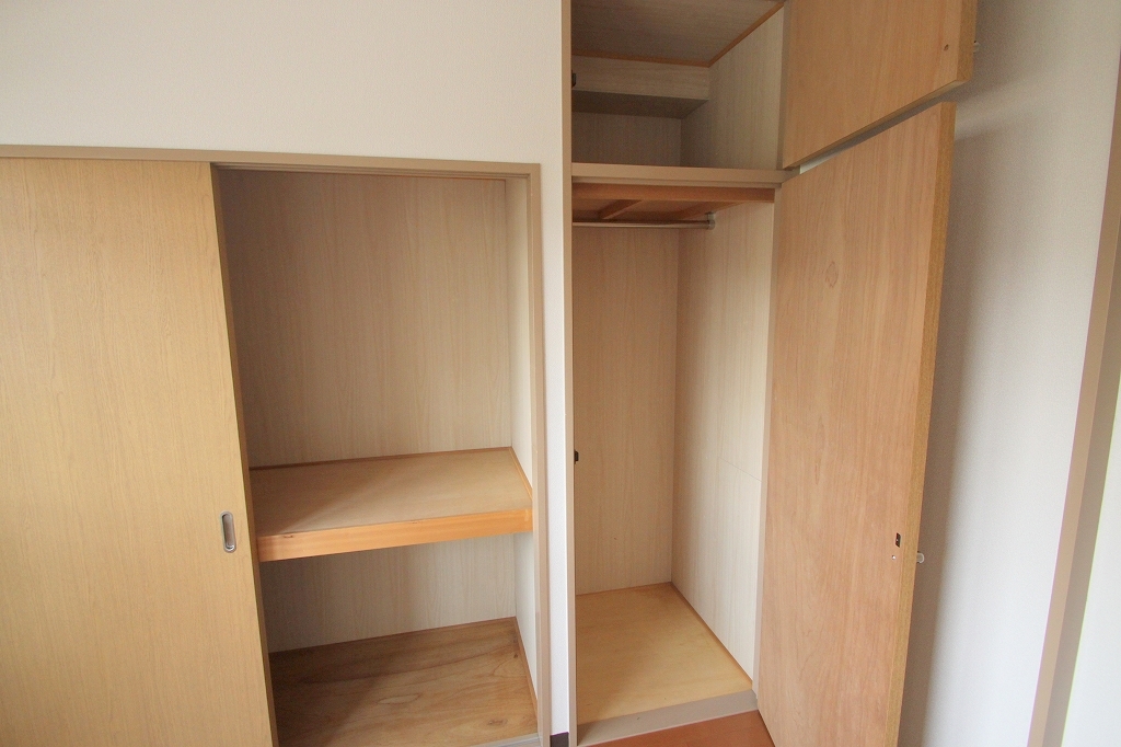 収納　洋間にも収納！