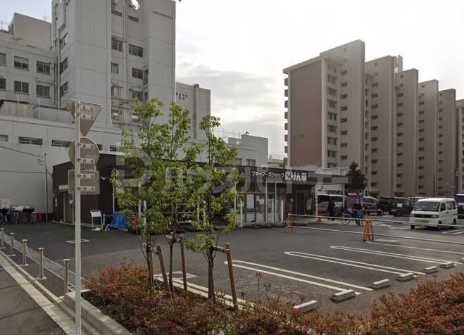 コンビニ　にりん草（コンビニ）まで200m