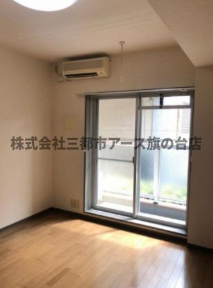 居室・リビング　プレール学芸大学