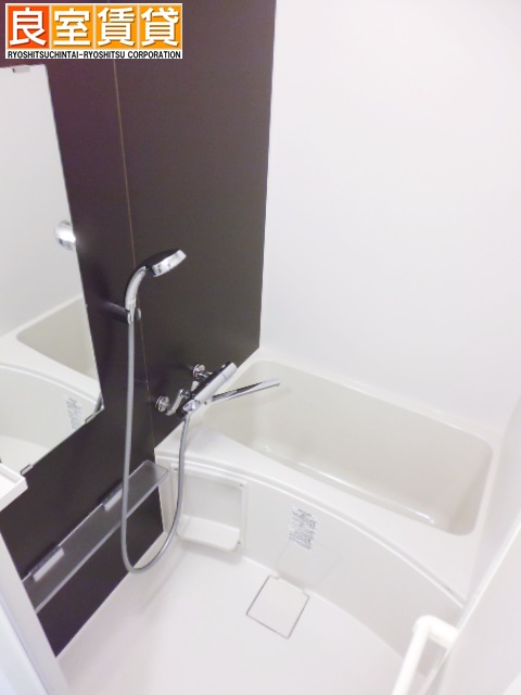 バス・シャワールーム　浴室乾燥機つき