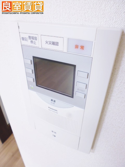 セキュリティ　モニター付きインターホン