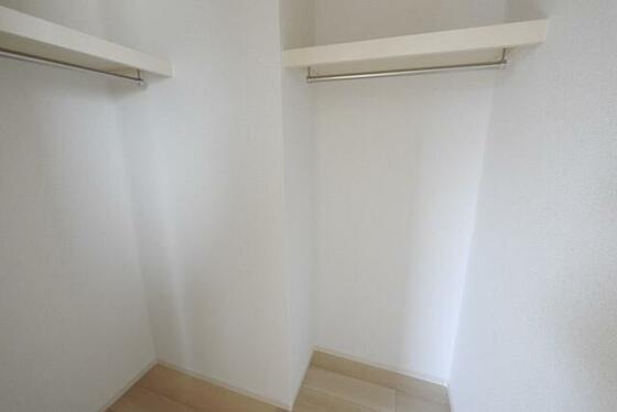 収納　ウォークインクローゼット