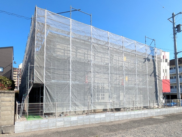 建物外観　建築中