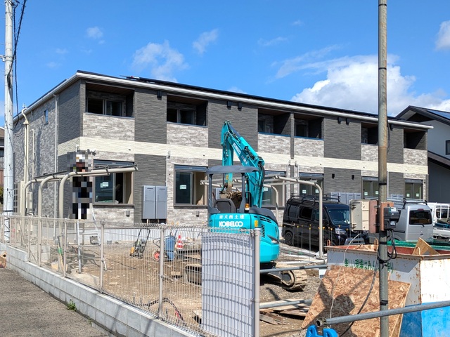 建物外観　建築中