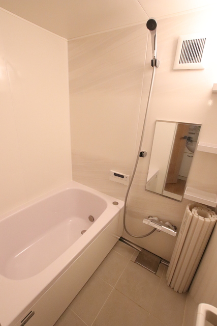 バス・シャワールーム　追焚機能付きのバスルーム