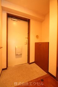 玄関　下駄箱付の玄関です。