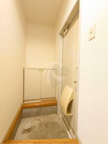 玄関　藤ハイツ