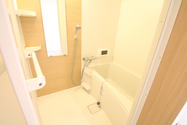 バス・シャワールーム　※別室の参考写真の為、現況優先です。