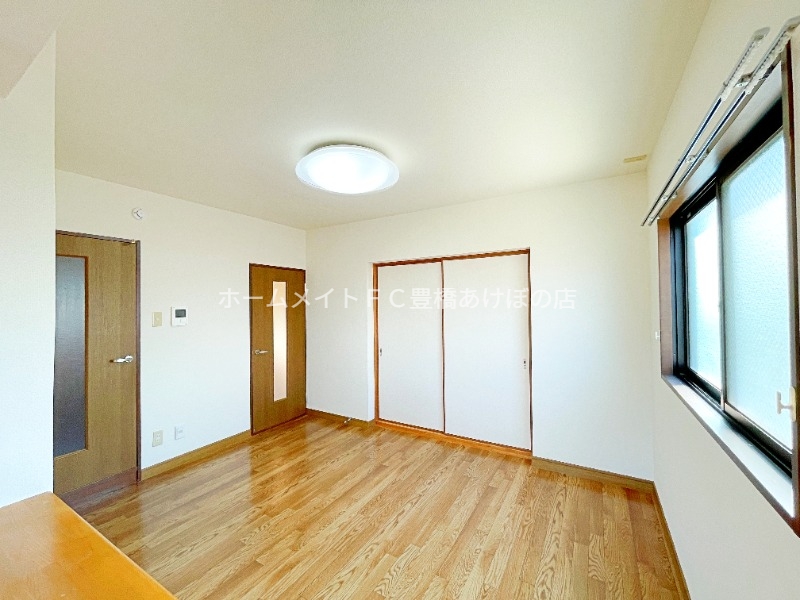 居室・リビング　同型別部屋写真