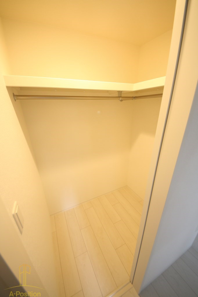 収納　セレニテ難波ミラク弐番館