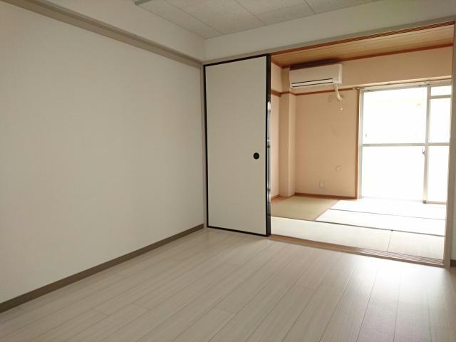 居室・リビング　※別部屋写真