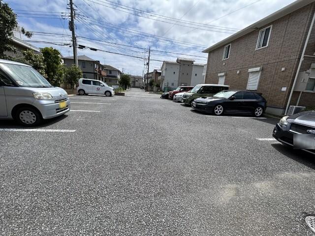 駐車場　駐車場