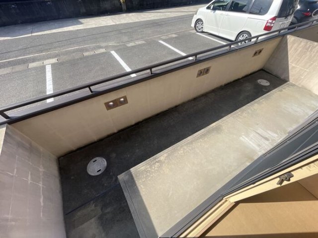 バルコニー　テラス