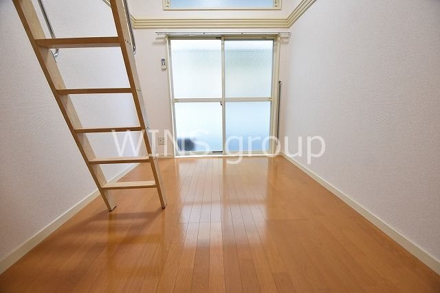 居室・リビング　フローリングです