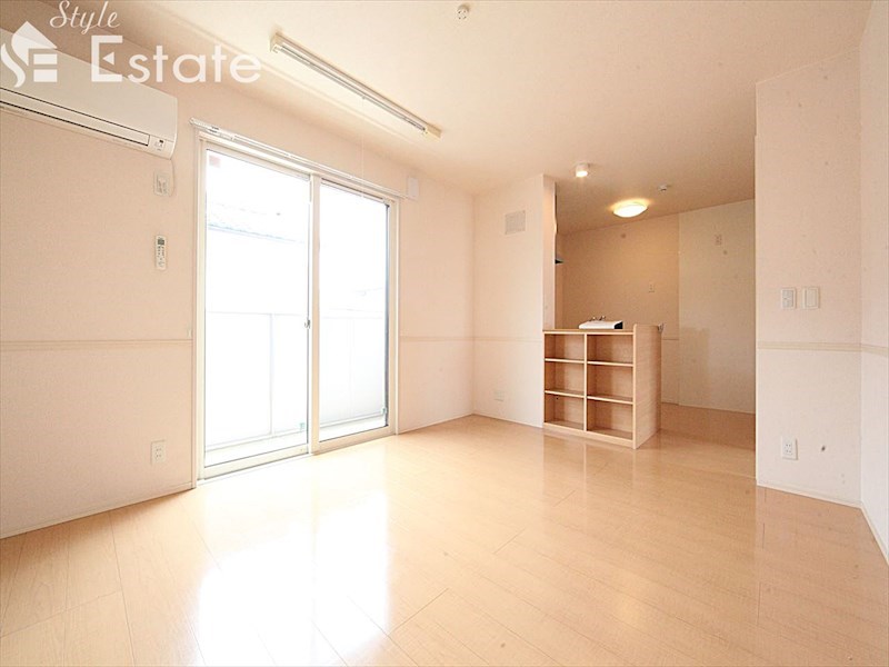 居室・リビング　内装