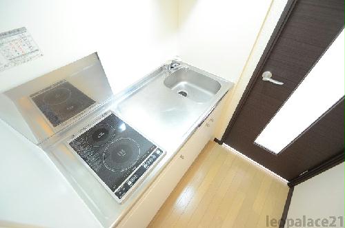 キッチン　備品や設備仕様は号室等により異なります現地をご確認下さい。