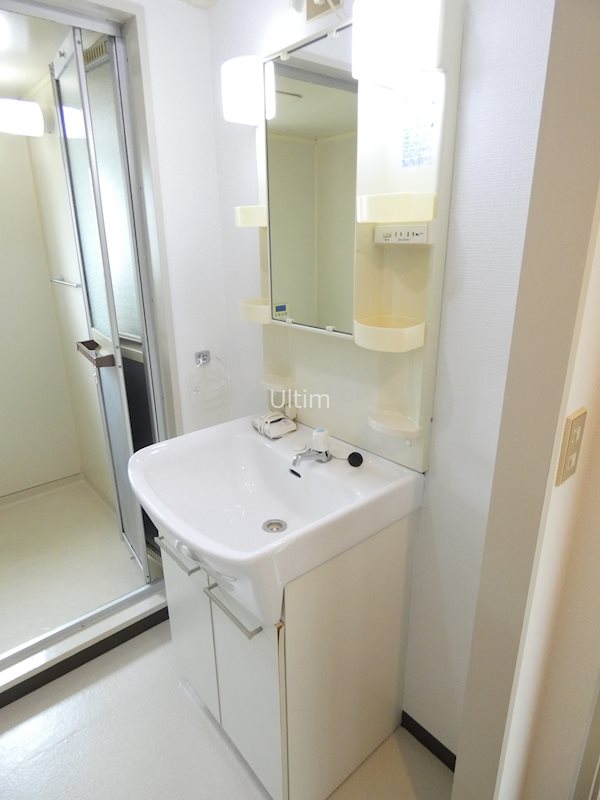 洗面設備　※別のお部屋の写真です