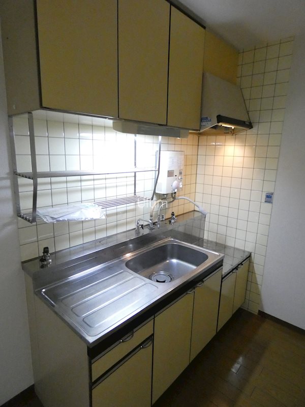 キッチン　※別のお部屋の写真です