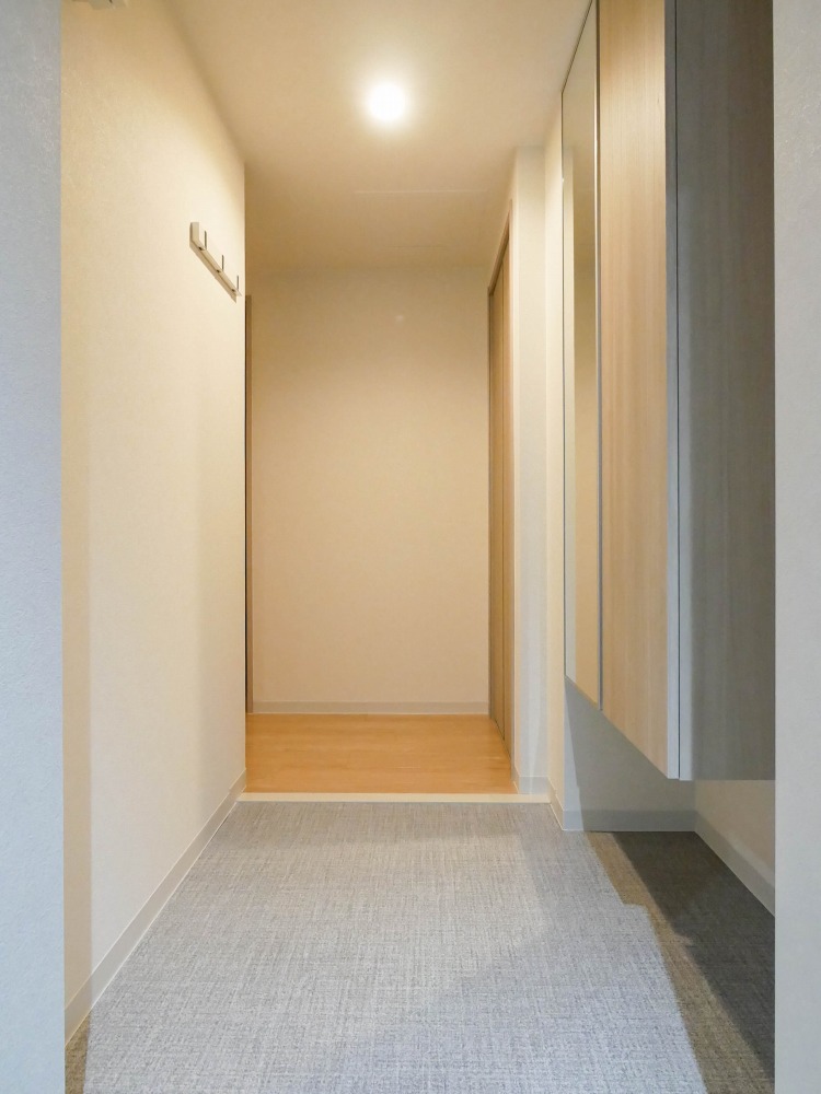 玄関　広々とした玄関です！