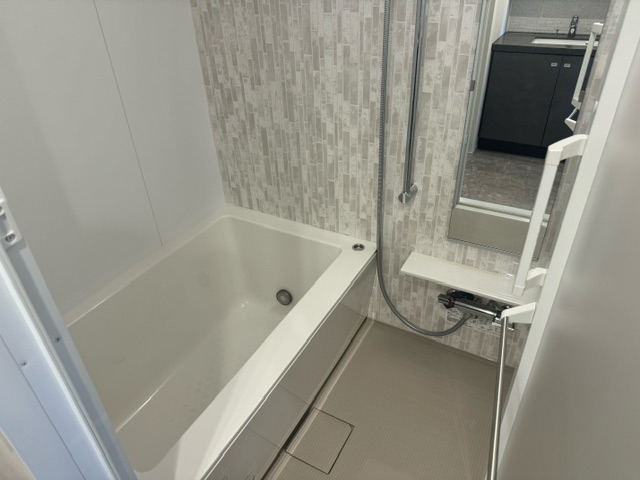 バス・シャワールーム　別部屋参考写真